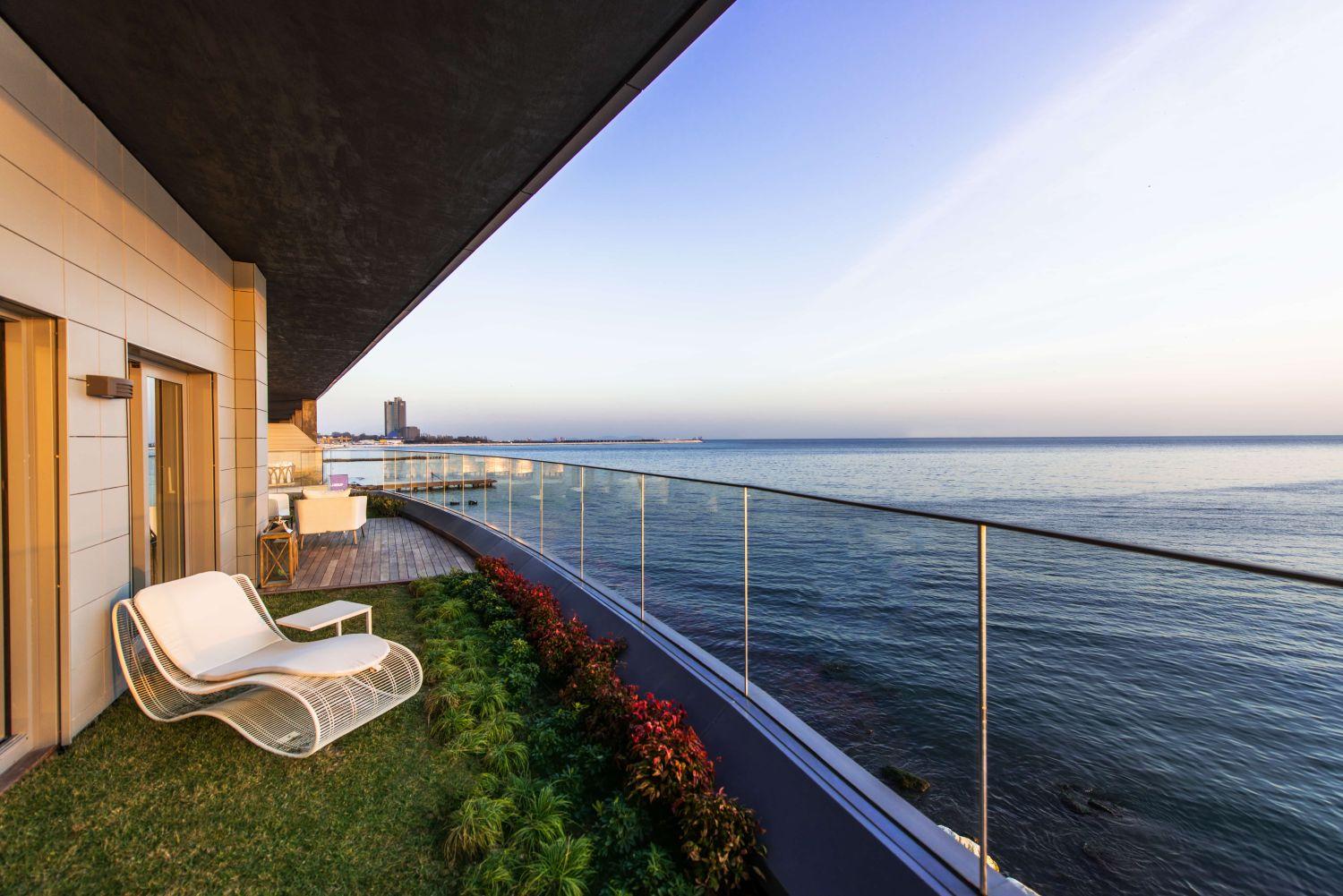 SeaPearl Ataköy: Satılık Lüks 1+1 Denize Sıfır Daire - Vatandaşlığa Uygun