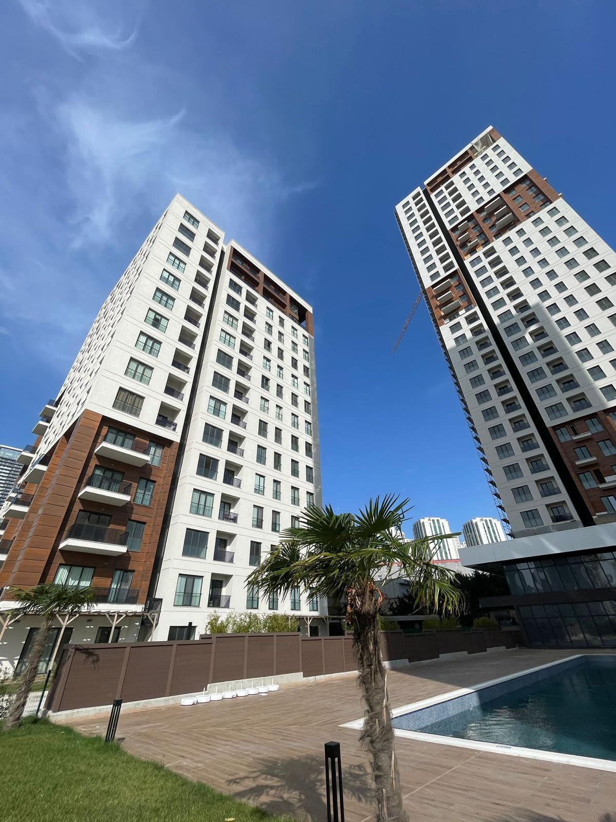 Self Istanbul: Luxury 6+1 Penthouse Apartment Investment Opportunity - Suitable for Citizenship