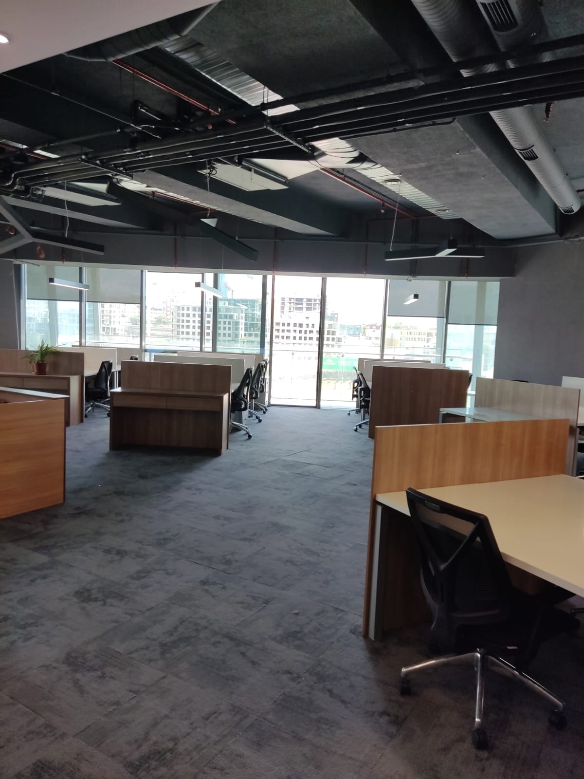 مكتب مفروش بمساحة 400 متر مربع في سكايلاند