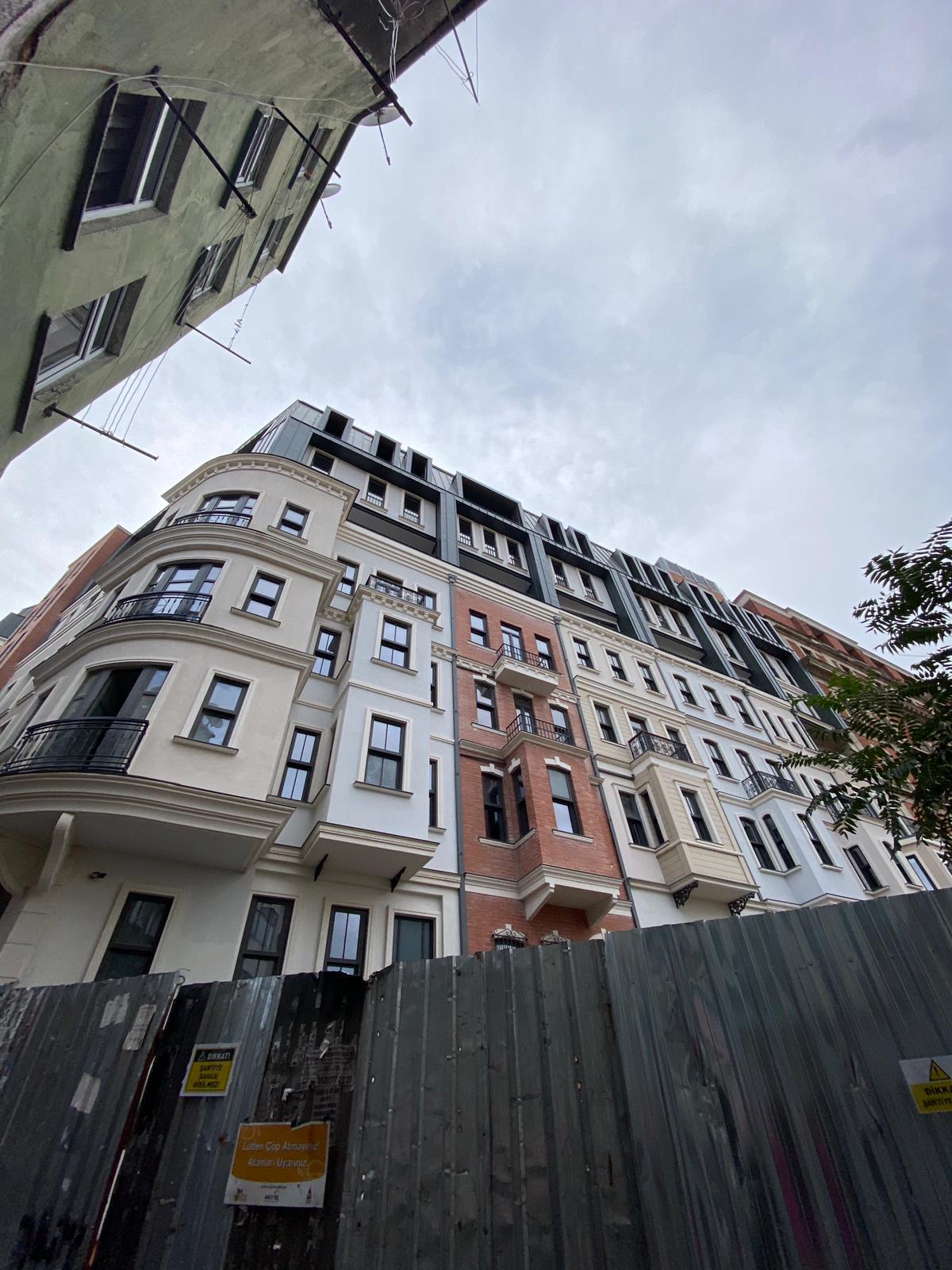 Luxury 1+1 Apartment in Beyoğlu Taksim 360 Project - Eligible for Citizenship