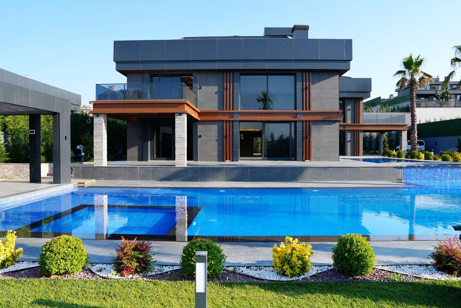 Luxury Villa for Sale in Tepekent | 950m² Smart Home & 2100m² Garden