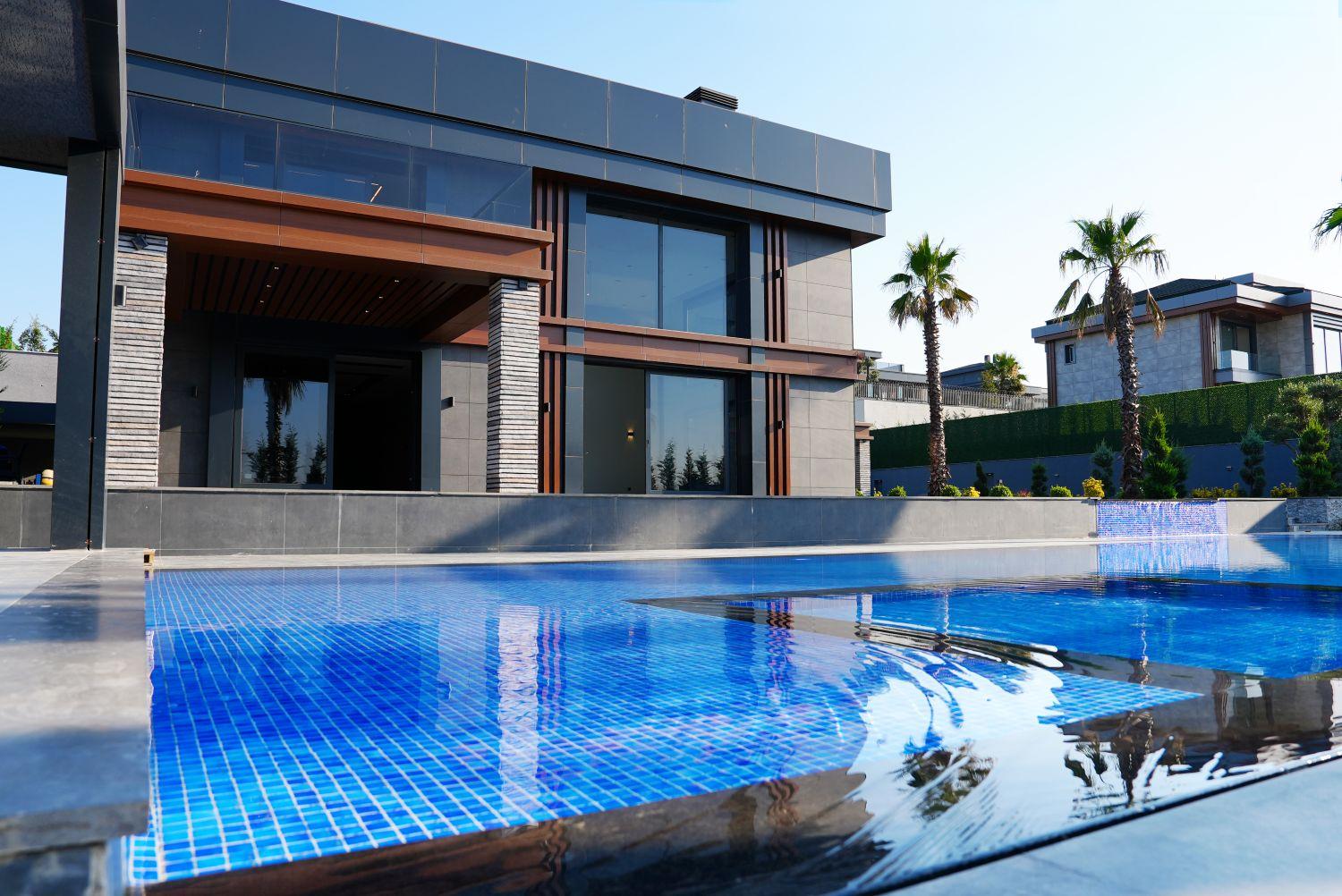 Luxury Villa for Sale in Tepekent | 950m² Smart Home & 2100m² Garden