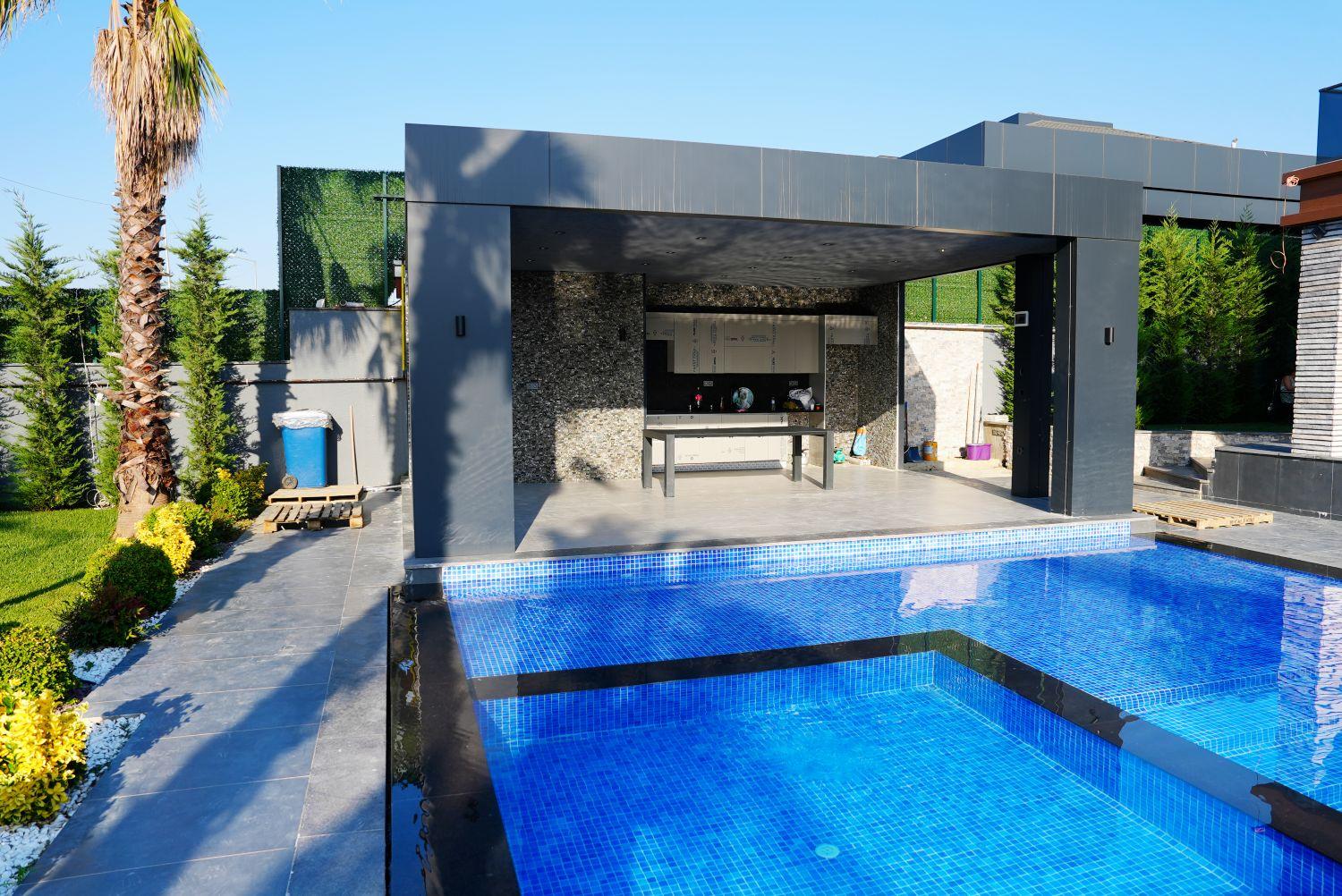 Luxury Villa for Sale in Tepekent | 950m² Smart Home & 2100m² Garden