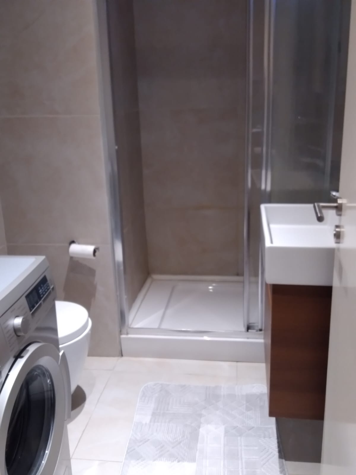 Luxury 1+1 Furnished Apartment for Rent in Istanbul Topkapı Site