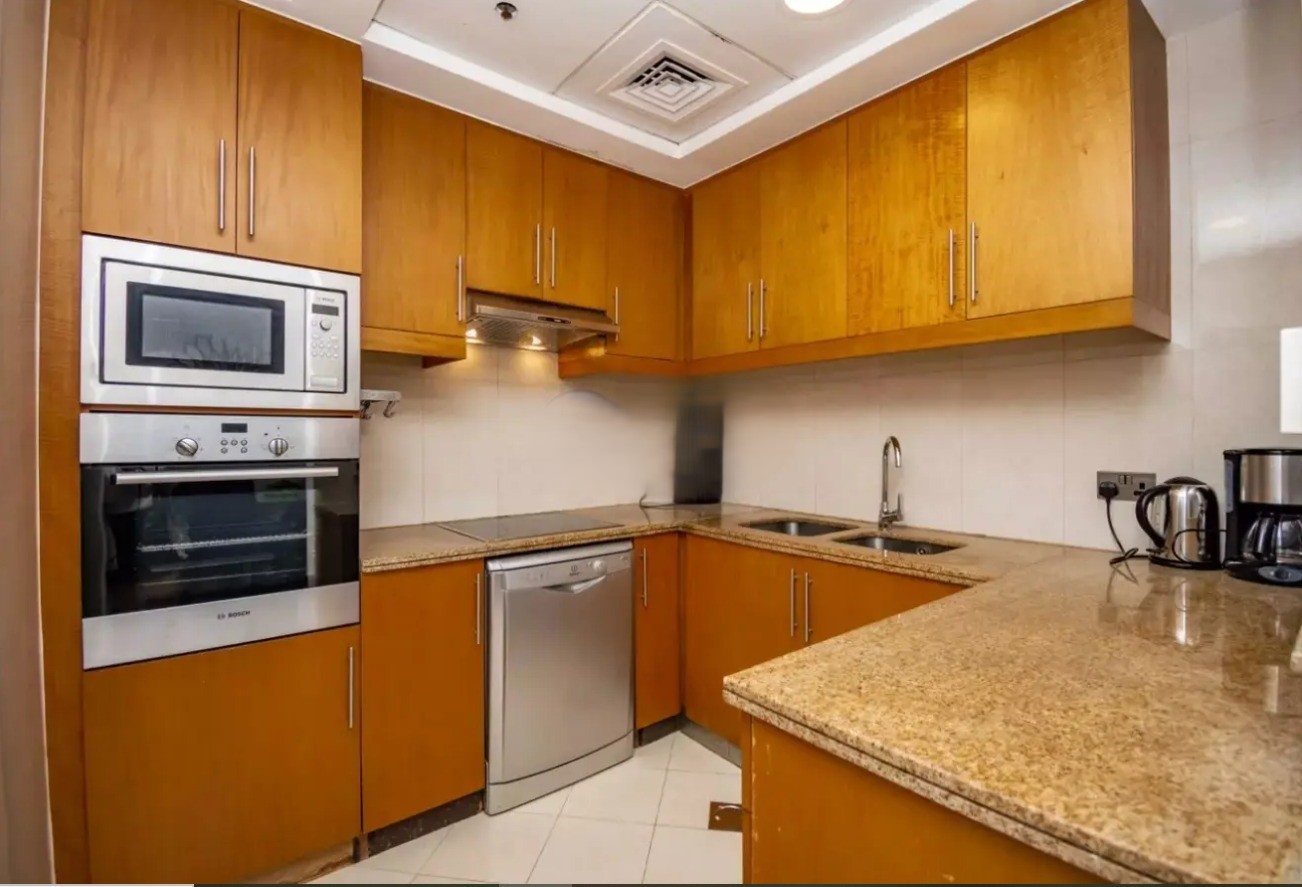 Trident Grand Residence - 1 Bedroom Apartment-Spacious Unit-Full Cash