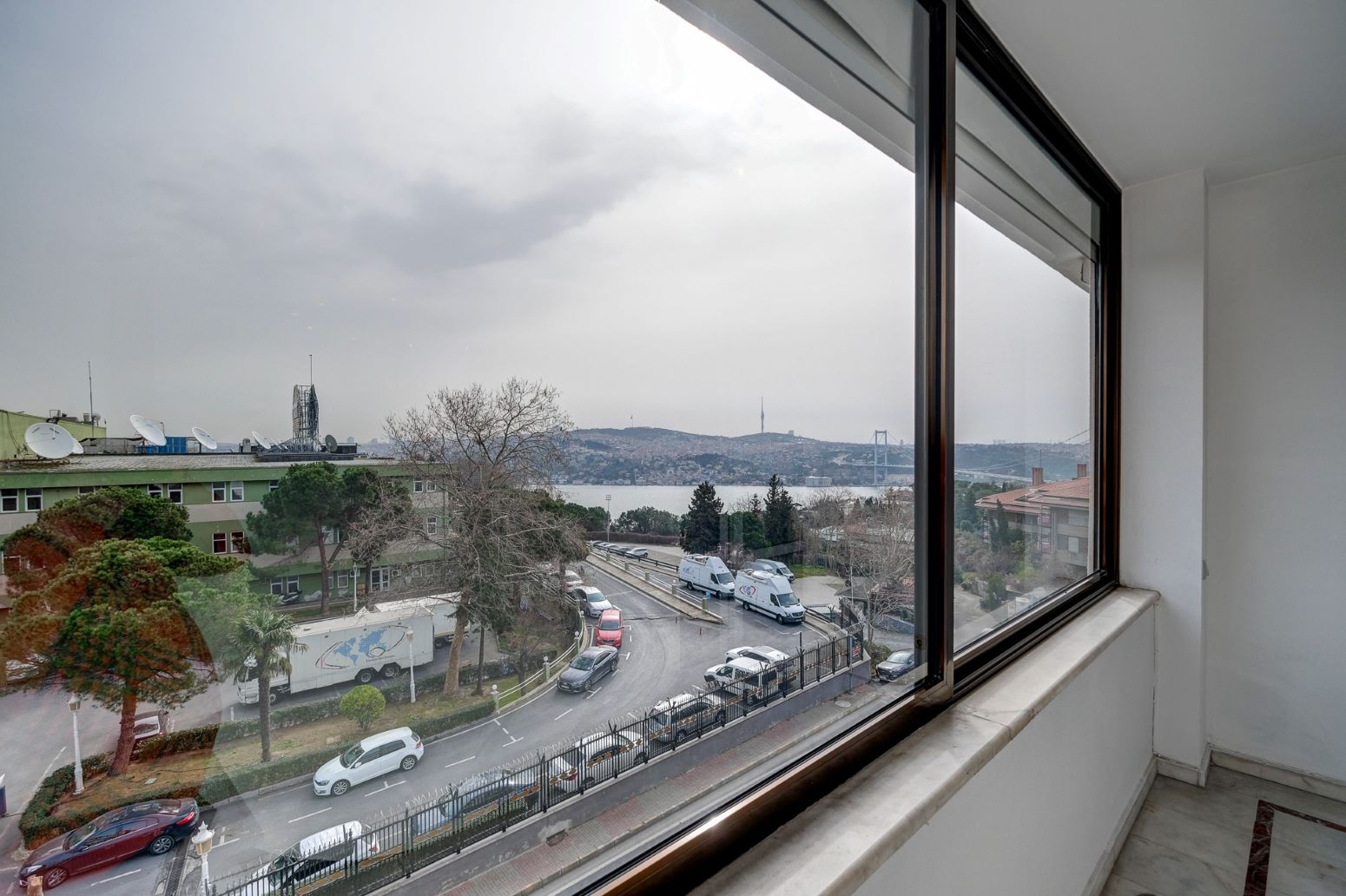 ULUS KARTAL YUVASI PANORAMİK BOĞAZ MANZARALI SATILIK DUBLEXDAİRE