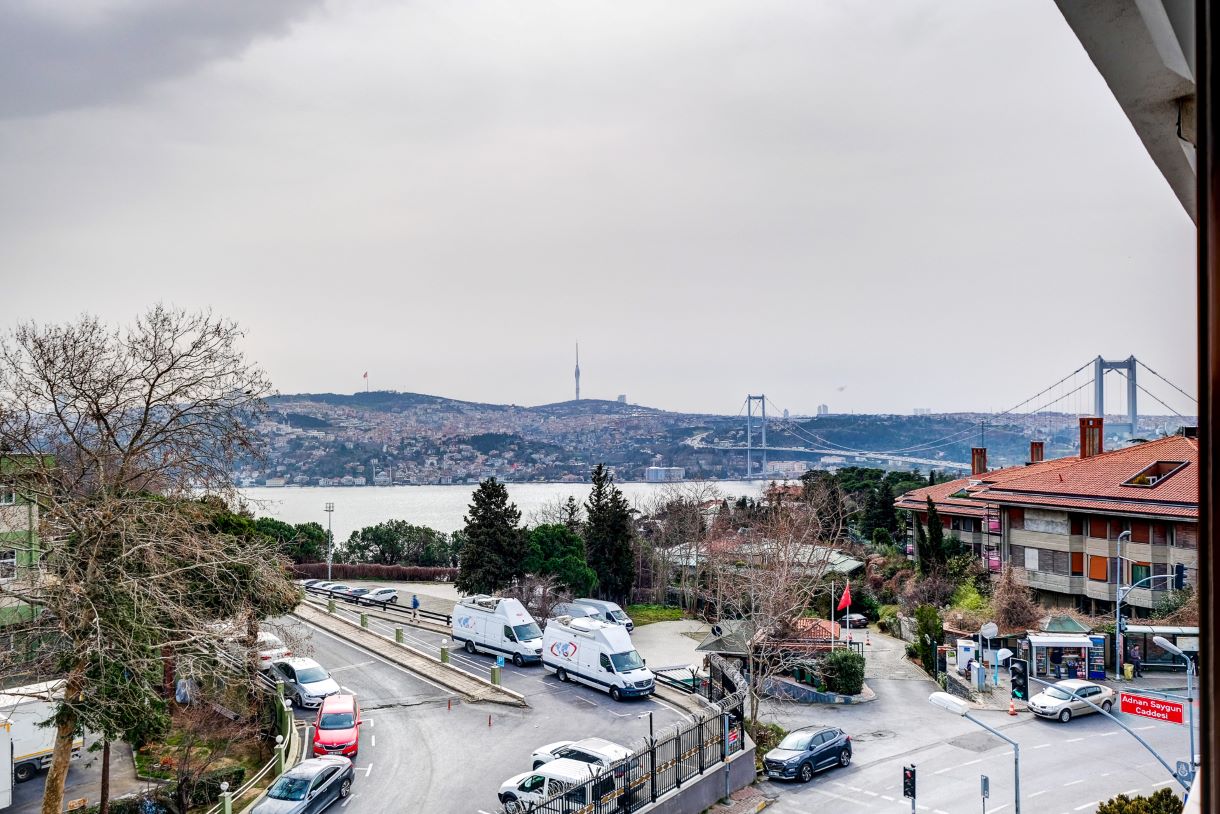 ULUS KARTAL YUVASI PANORAMİK BOĞAZ MANZARALI SATILIK DUBLEXDAİRE