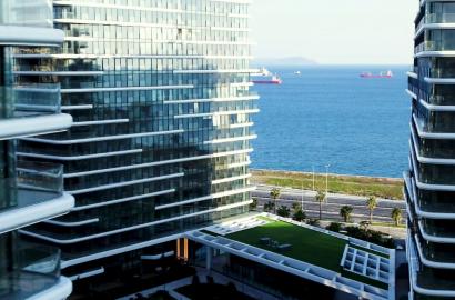 Yedi Mavi Zeytinburnu: 3+1 Seafront Apartment for Sale - Suitable for Citizenship
