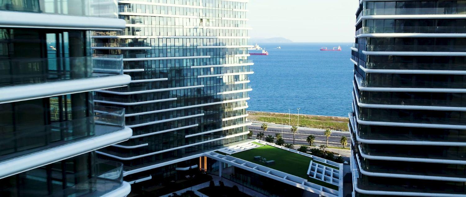 Yedi Mavi Zeytinburnu: 3+1 Seafront Apartment for Sale - Suitable for Citizenship