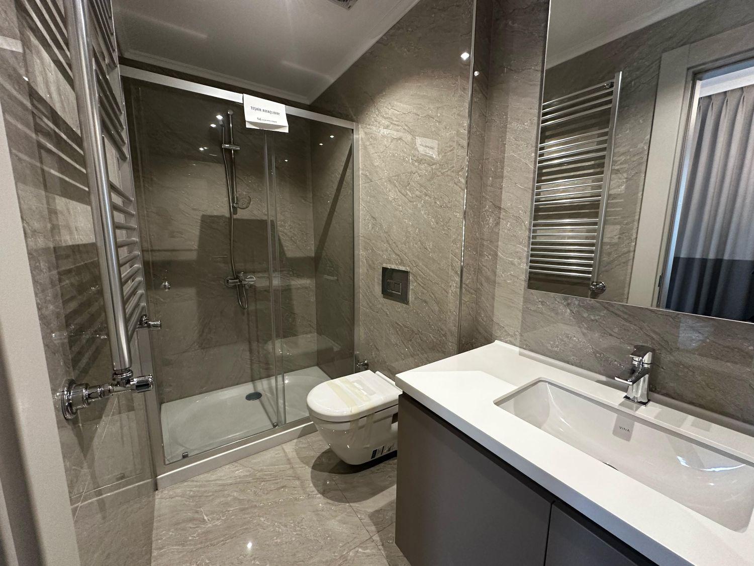 Kartal Sahile Yakın Lüks Satılık 1 Odalı Daire